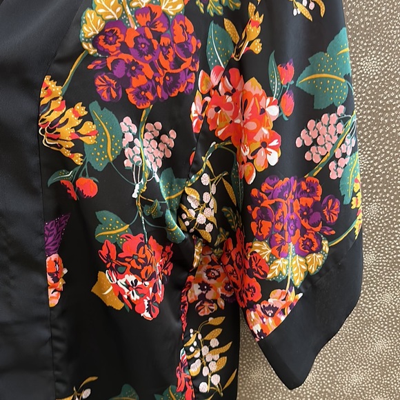 🔥🔥🔥H&M Conscious Collection Oversized Floral Black Kimono - Picture 3 of 9